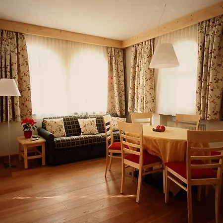 Aparthotel Frea 3*